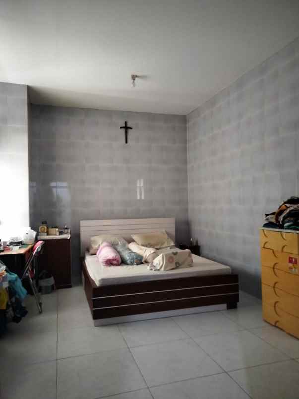 dijual rumah jakarta garden city