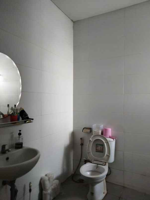 dijual rumah jakarta garden city