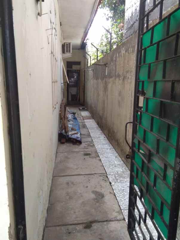 dijual rumah jalan al mubarok 1