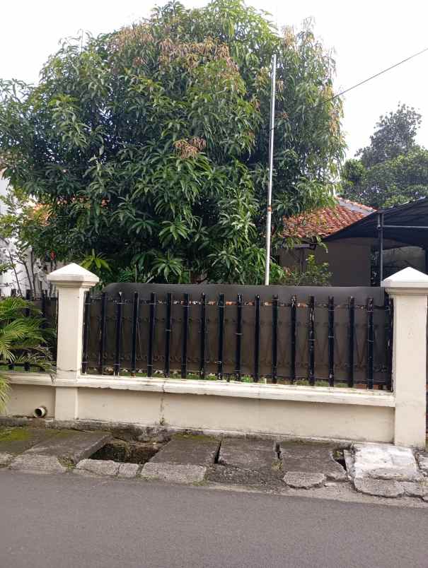 dijual rumah jalan al mubarok 1