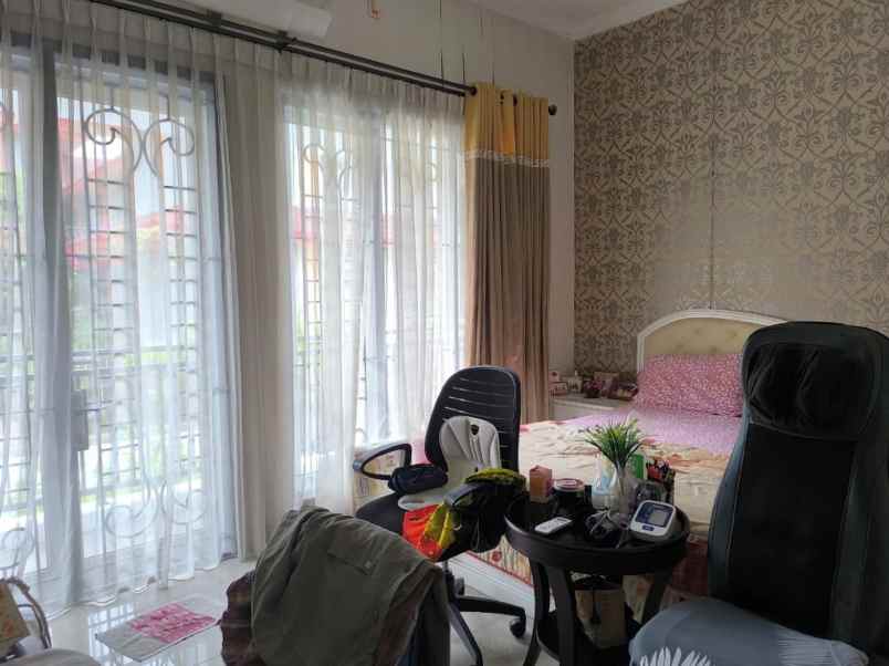 dijual rumah jalan cempaka putih tengah