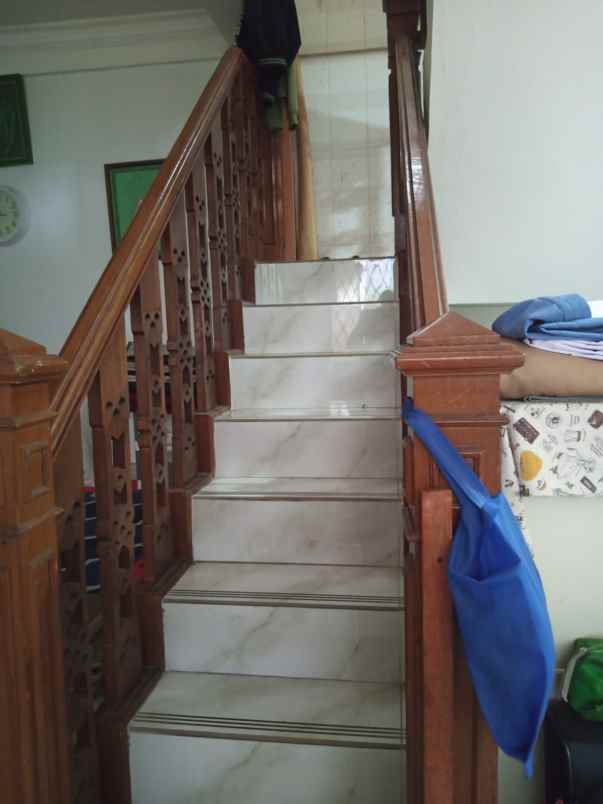 dijual rumah jalan jaticempaka