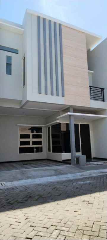dijual rumah jalan jojoran