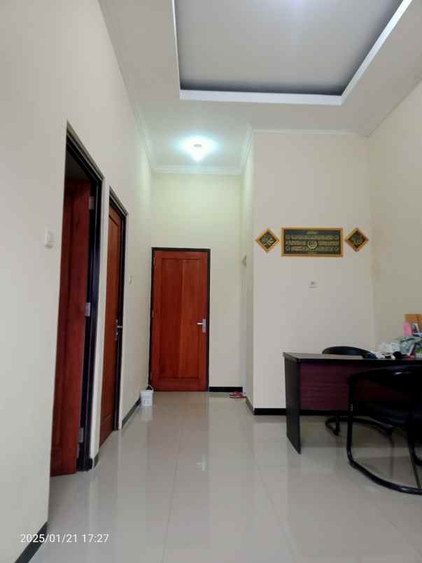 dijual rumah jalan mangun harjo ii