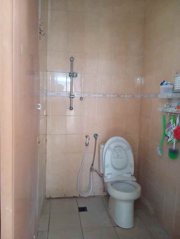 dijual rumah jalan mekarwangi