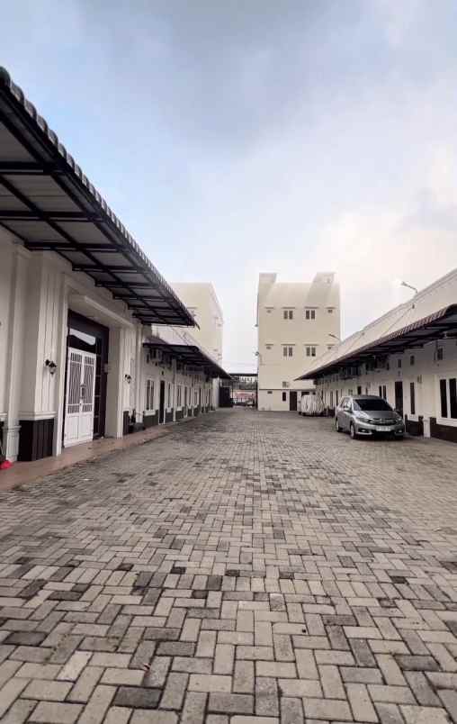 dijual rumah jalan menteng 7 denai ar