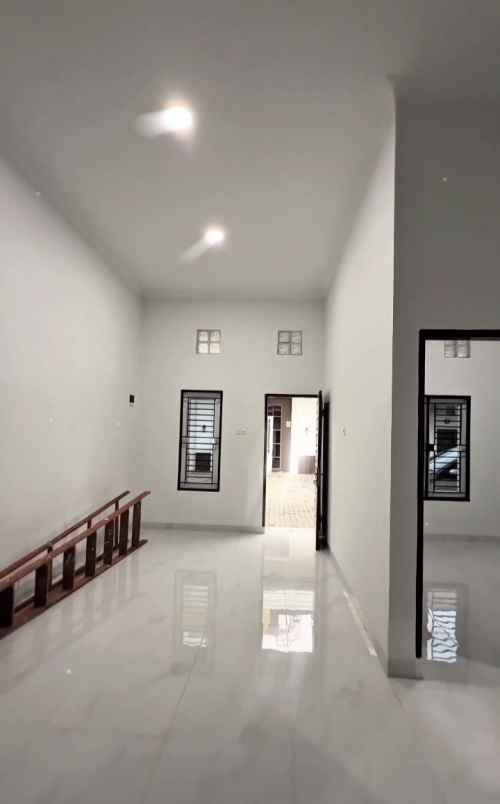 dijual rumah jalan menteng 7 denai ar