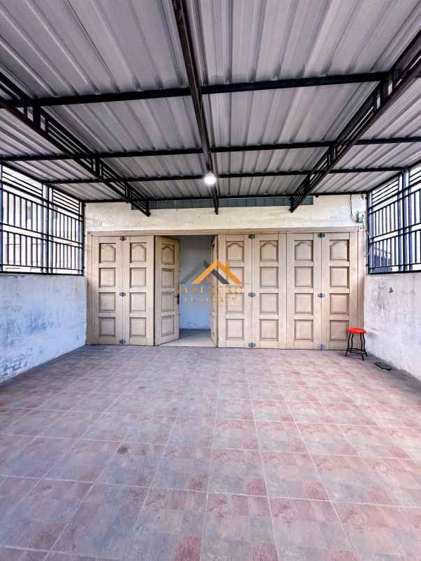 dijual rumah jalan nangka jalan adam malik