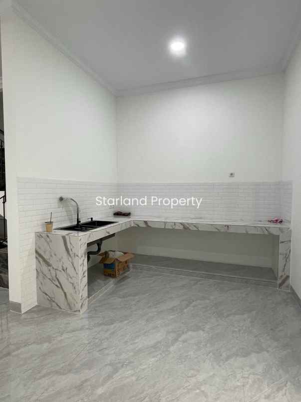 dijual rumah jalan raya joglo meruya