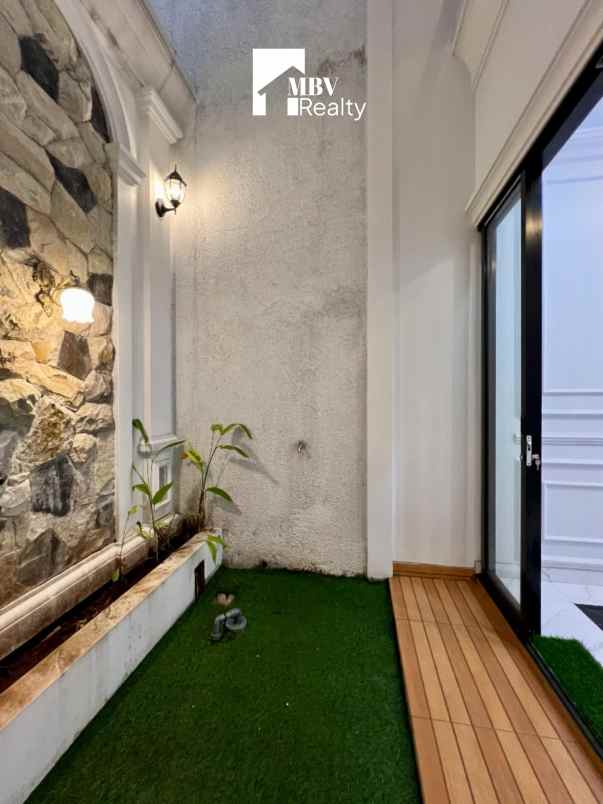 dijual rumah jalan raya kahfi jagakarsa