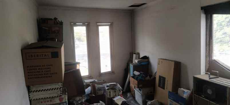 dijual rumah jalan raya penggilingan
