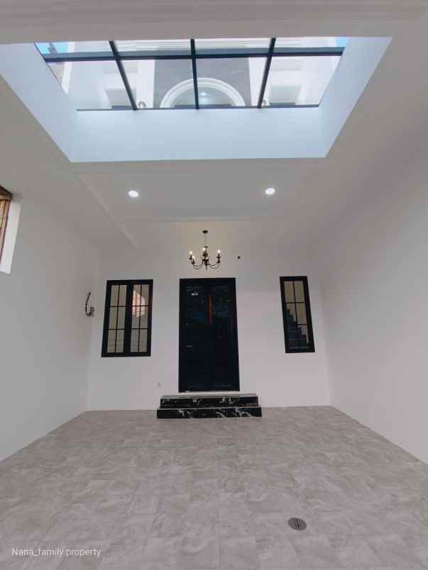 dijual rumah jalan raya pondok aren