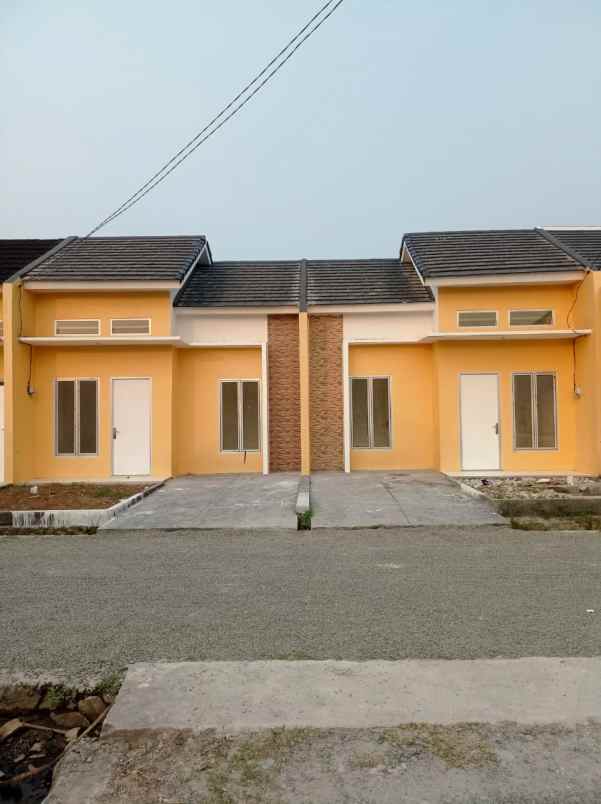 dijual rumah jalan raya sepatan mauk