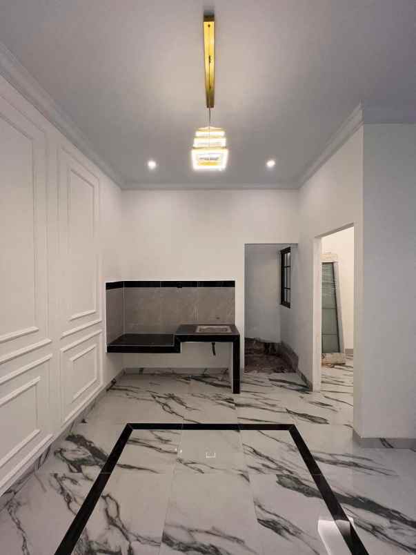 dijual rumah jalan raya tanjung barat