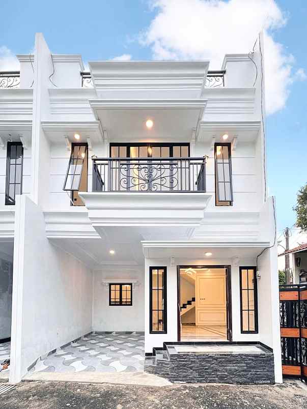 dijual rumah jalan raya tanjung barat