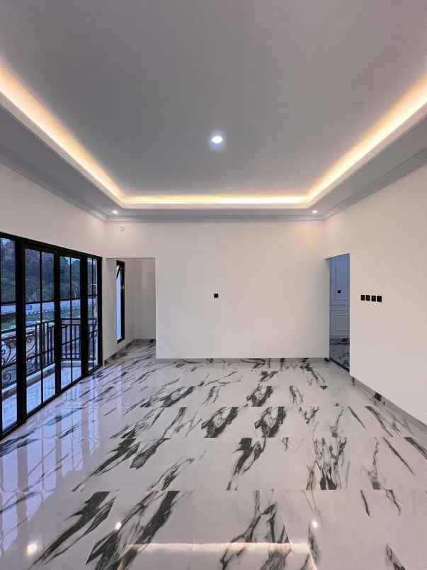 dijual rumah jalan raya tanjung barat