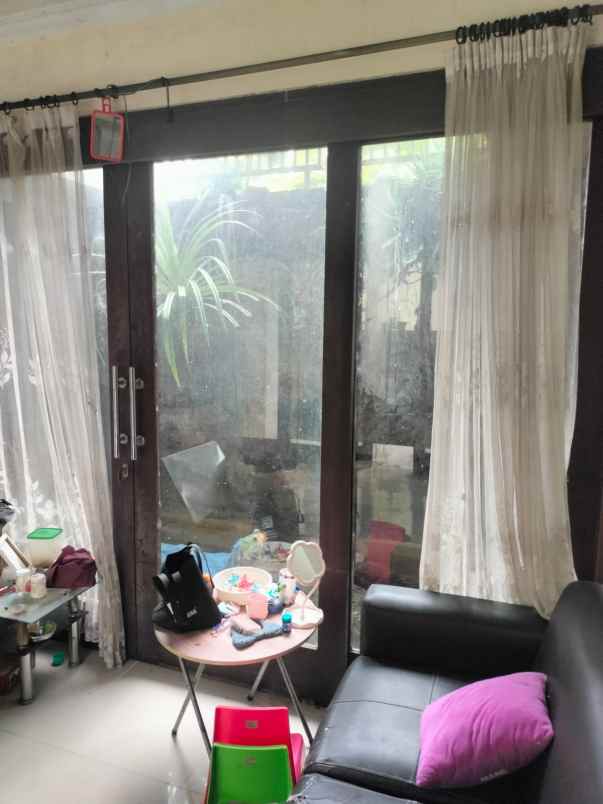 dijual rumah jalan suradipa denpasar bali