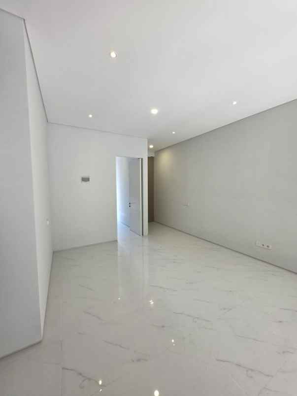 dijual rumah jalan sutorejo prima indah