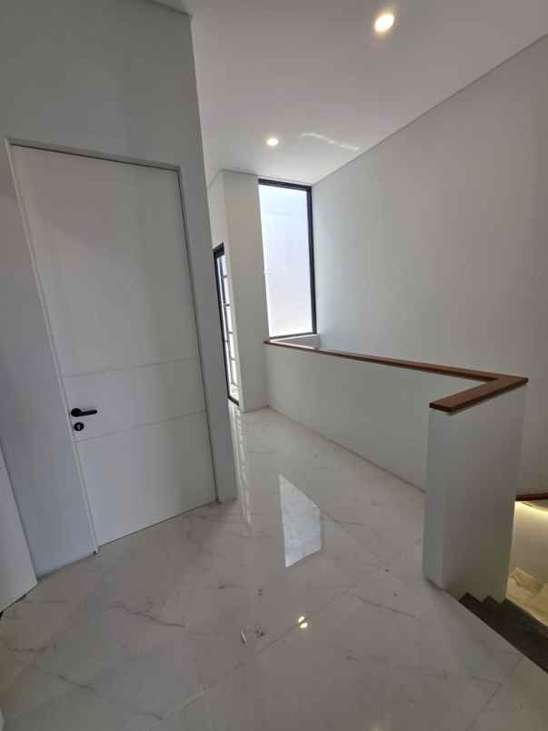 dijual rumah jalan sutorejo prima indah