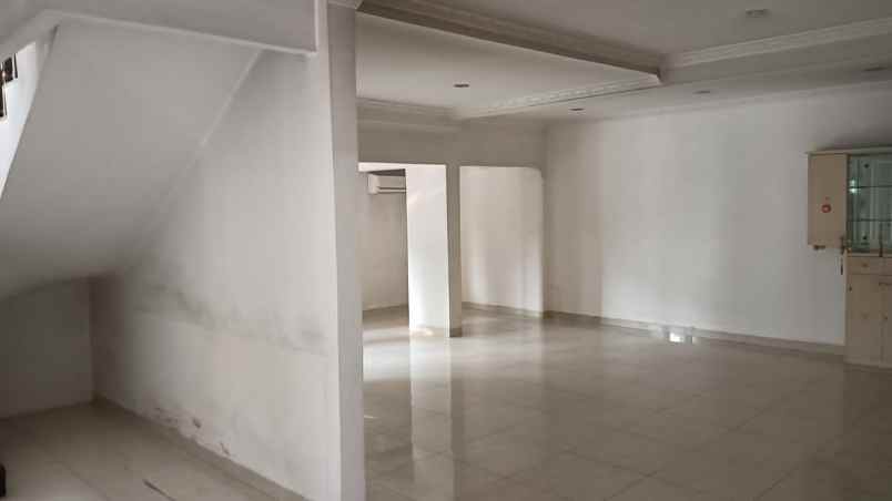 dijual rumah janur elok kelapa gading