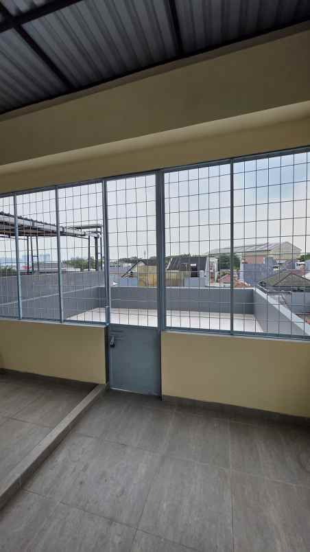 dijual rumah janur hijau kelapa gading