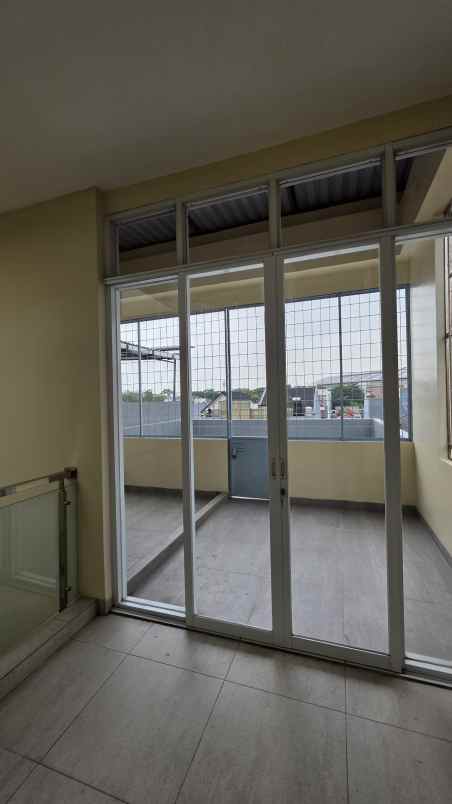 dijual rumah janur hijau kelapa gading