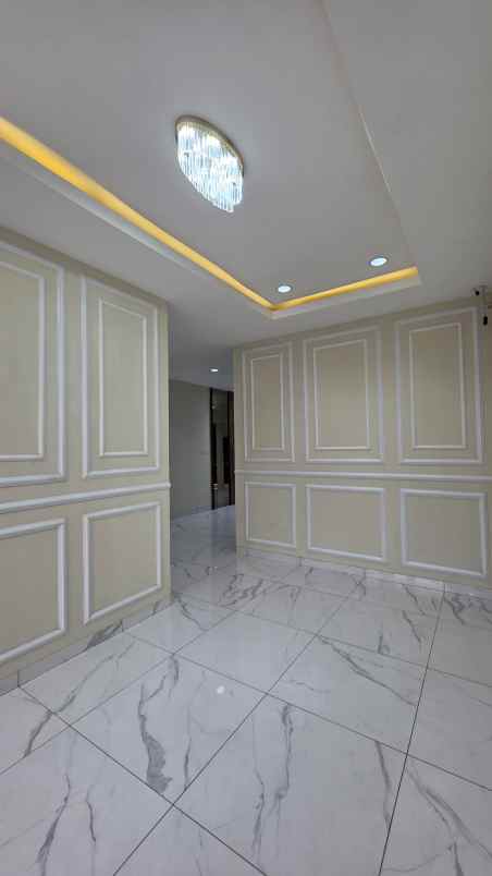 dijual rumah janur hijau kelapa gading