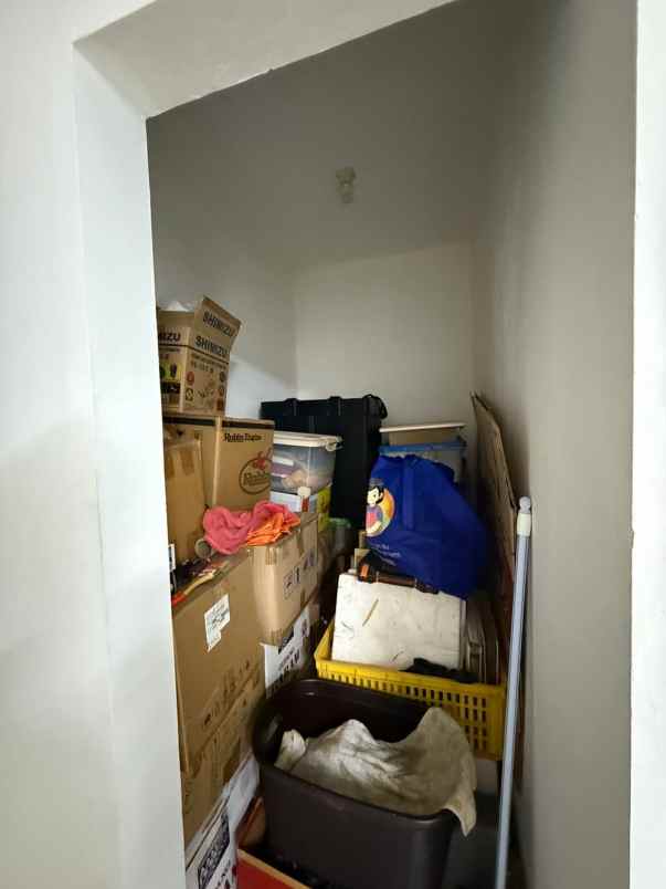 dijual rumah janur kuning residence