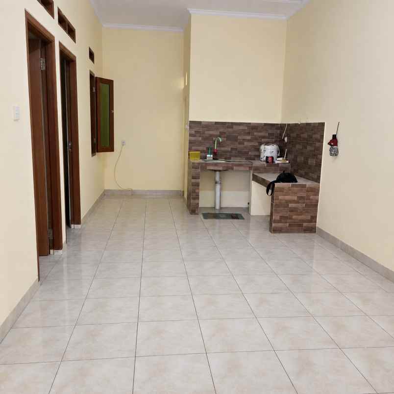 dijual rumah jatijajar