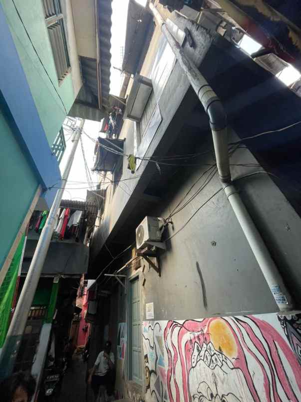 dijual rumah jembatan besi tambora