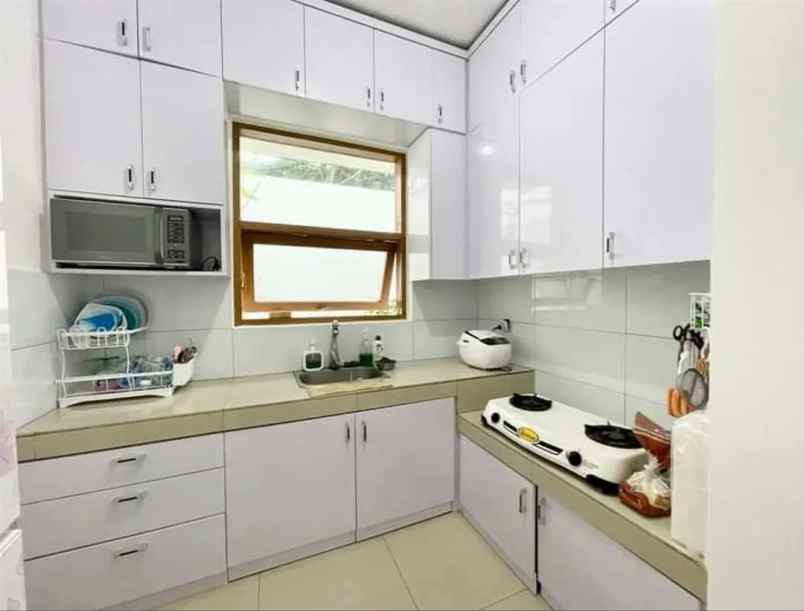 dijual rumah jl arcamanik endah