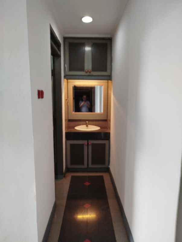 dijual rumah jl awiligar