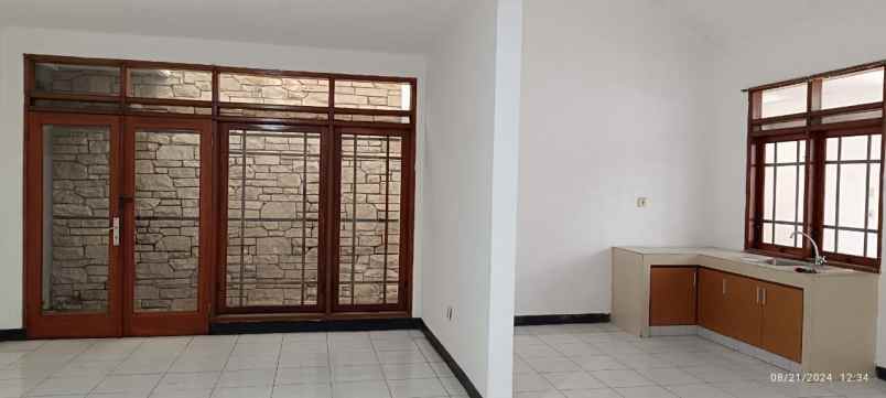 dijual rumah jl babakan jeruk sukagalih