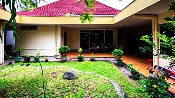 dijual rumah jl bengawan