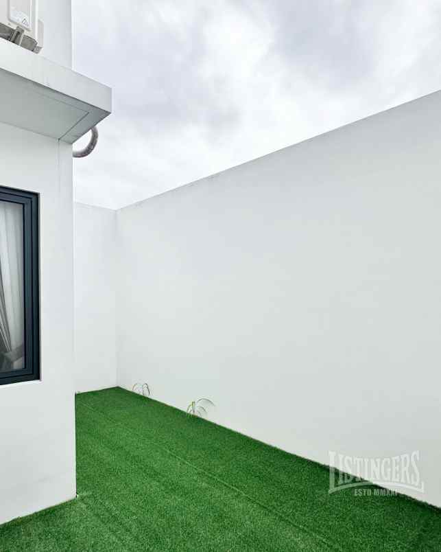 dijual rumah jl beruang raya rt 1 rw 2