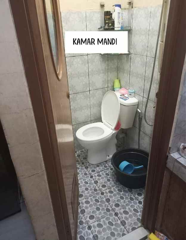 dijual rumah jl caringin pancoran mas depok