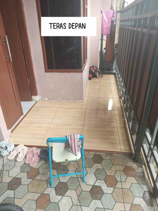dijual rumah jl caringin pancoran mas depok