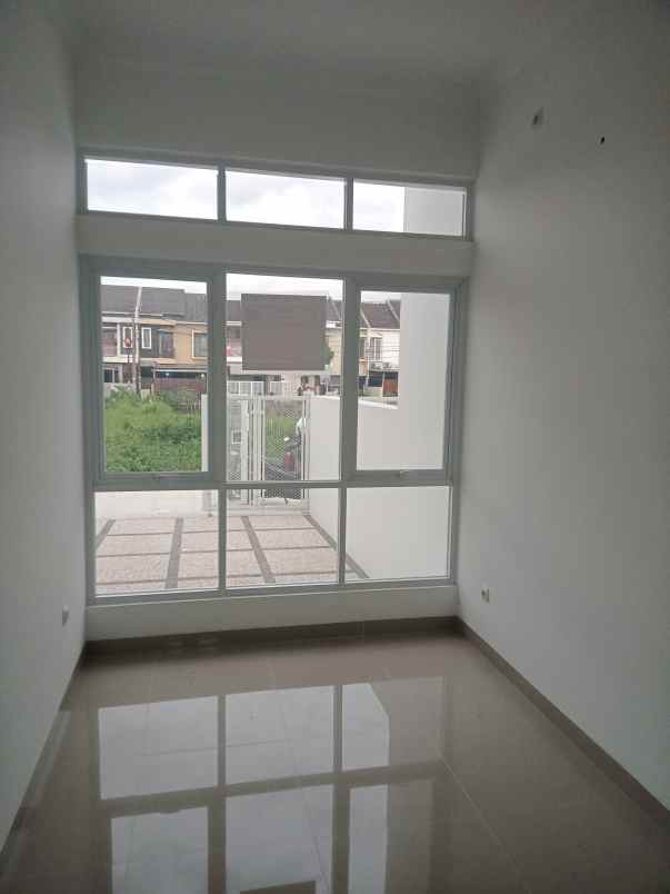 dijual rumah jl cisaranten kulon