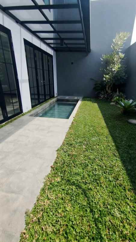 dijual rumah jl dago bandung utara