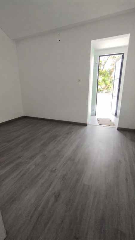 dijual rumah jl dago bandung utara