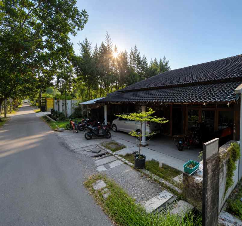 dijual rumah jl damai