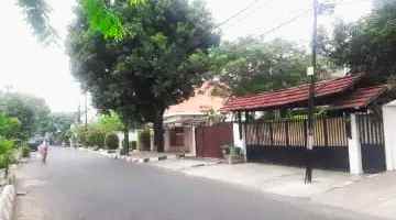 dijual rumah jl dr ratna jatibening