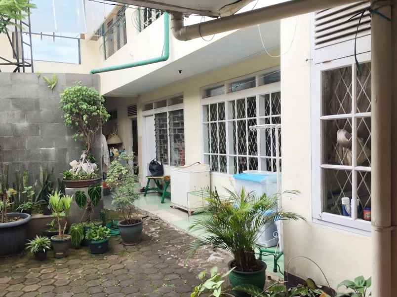 dijual rumah jl guntursari turangga