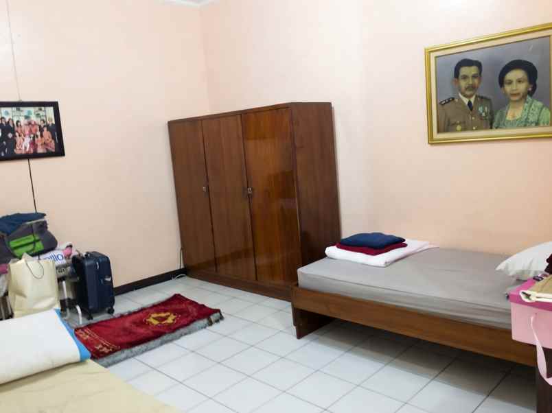 dijual rumah jl guntursari turangga