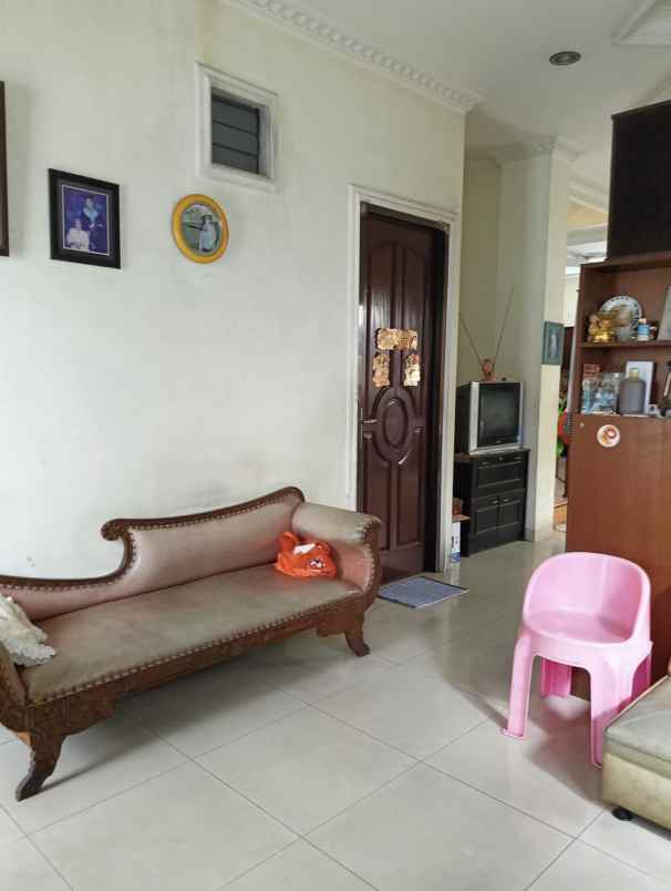 dijual rumah jl jelambar jaya jelambar