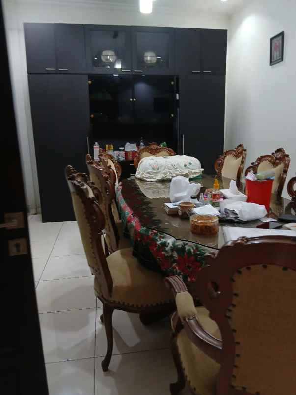 dijual rumah jl kav marinir pondok