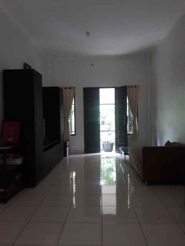 dijual rumah jl kav marinir pondok