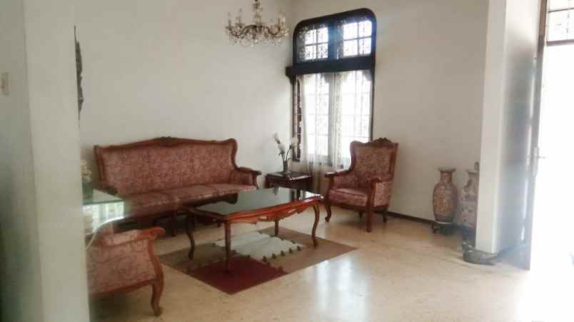 dijual rumah jl laksamana malahayati