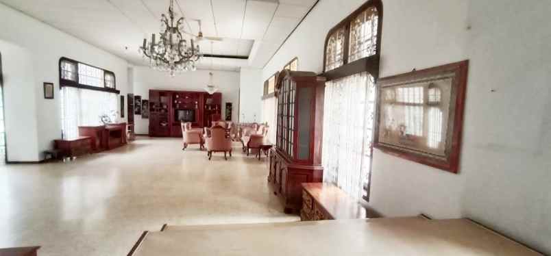 dijual rumah jl laksamana malahayati