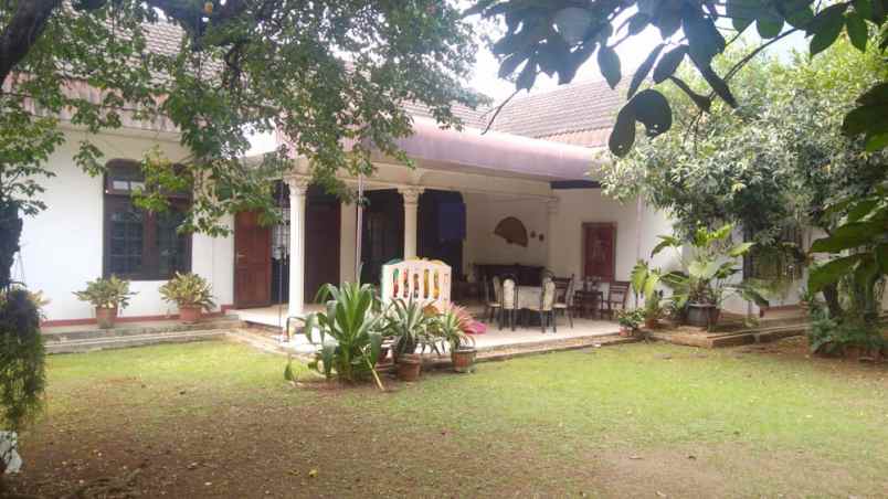 dijual rumah jl laksamana malahayati